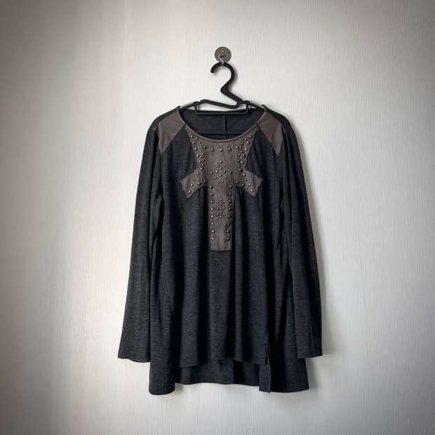 락시크 펑크 y2k 00's 아카이브 갸루 스터드디테일 십자가 롱슬리브