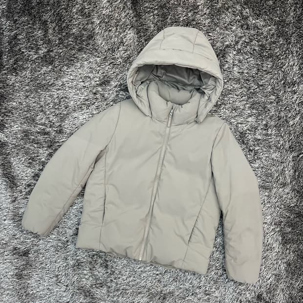 유니클로 여성 다운 숏 패딩 (M)