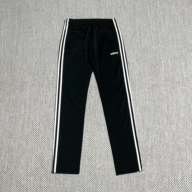[S] adidas 아디다스 검/흰 에센셜 트레이닝 팬츠