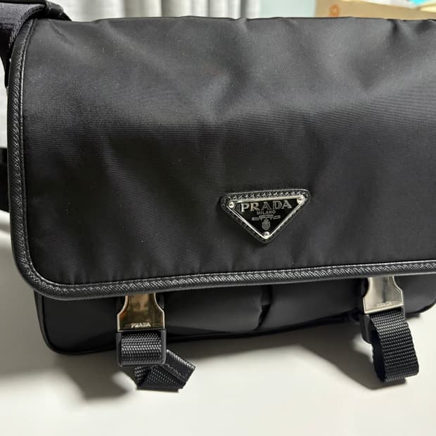 프라다 2vd769 리나일론 메신저백