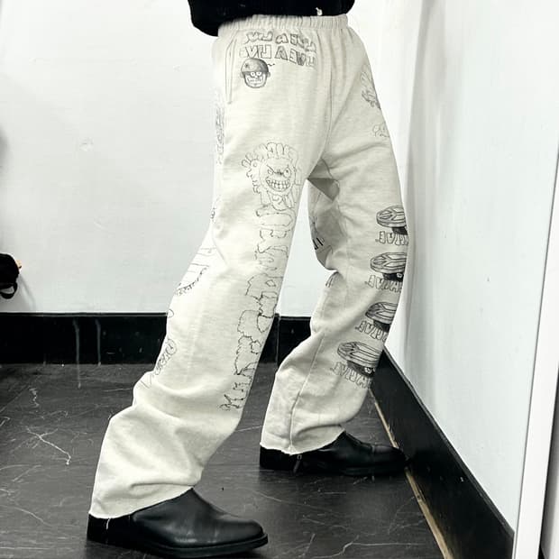 도넛리벤지 그래픽 스웻 팬츠