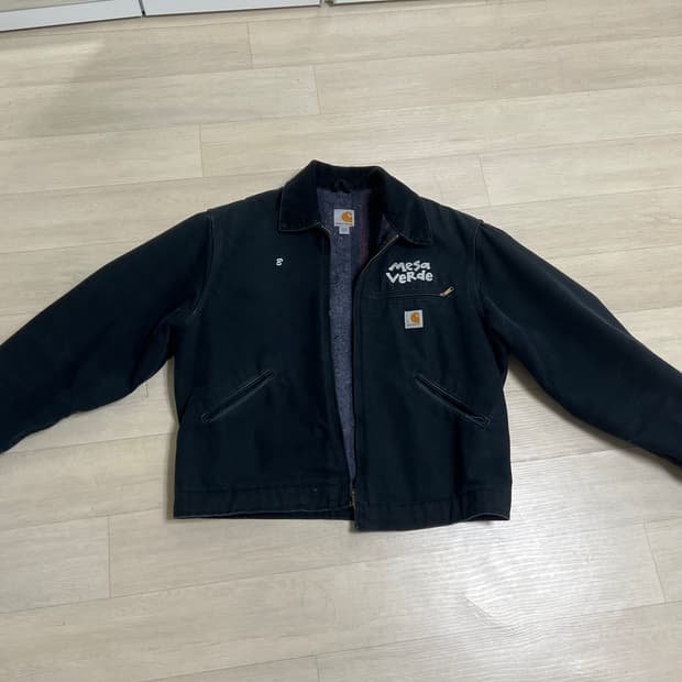 칼하트 디트로이트 자켓 L 사이즈 판매 J001