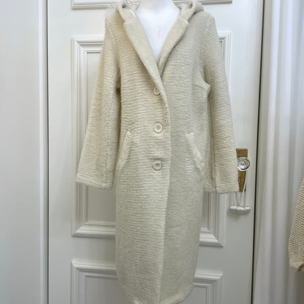 ivory long warm sweater hoodie jacket