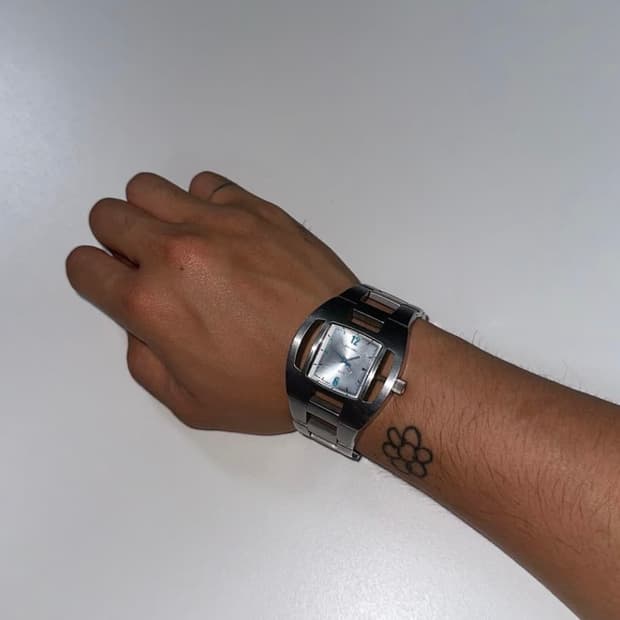 디젤 아카이브 시계