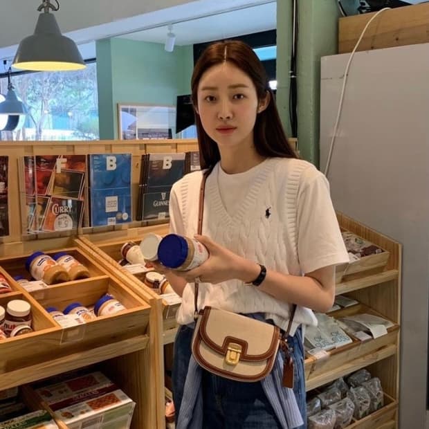 W 케이블 니트 코튼 V넥 스웨터 베스트 - 화이트