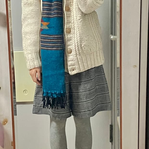 GU 회색 체크 미디 반바지