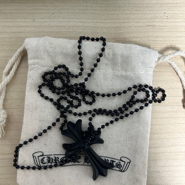 실리크롬 목걸이 판매합니다