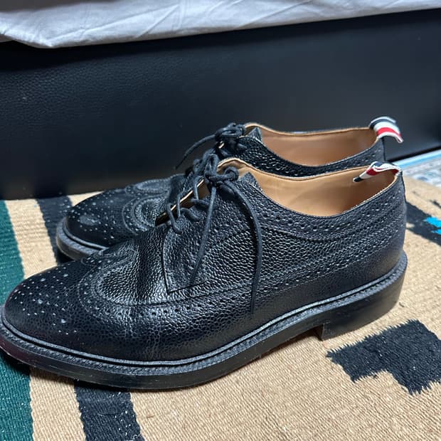 톰브라운 윙팁 홍창 270사이즈