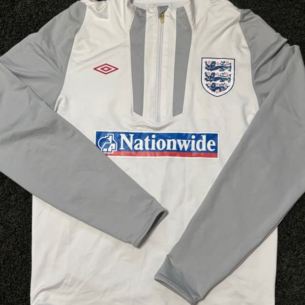 엄브로 잉글랜드 국가대표 트레이닝복 아노락 탑
