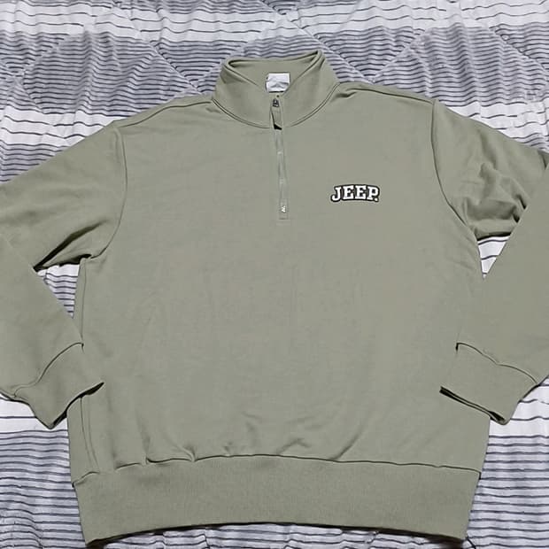 Jeep 반집업 오버핏맨투맨 실측105 가슴61 기장73