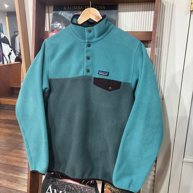 J24 파타고니아 신칠라 스냅티 플리스 M