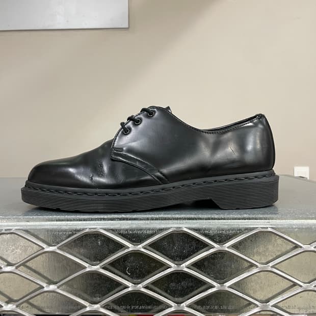 닥터마틴 1461 모노 uk7