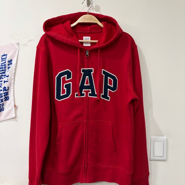 226. 갭 후드집업