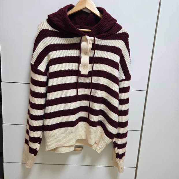 (실착1회) 후드 니트 버건디 스트라이프 오버핏