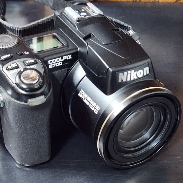 니콘 쿨픽스 8700 빈티지 하이엔드 디카