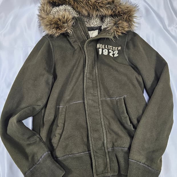 홀리스터울프죠