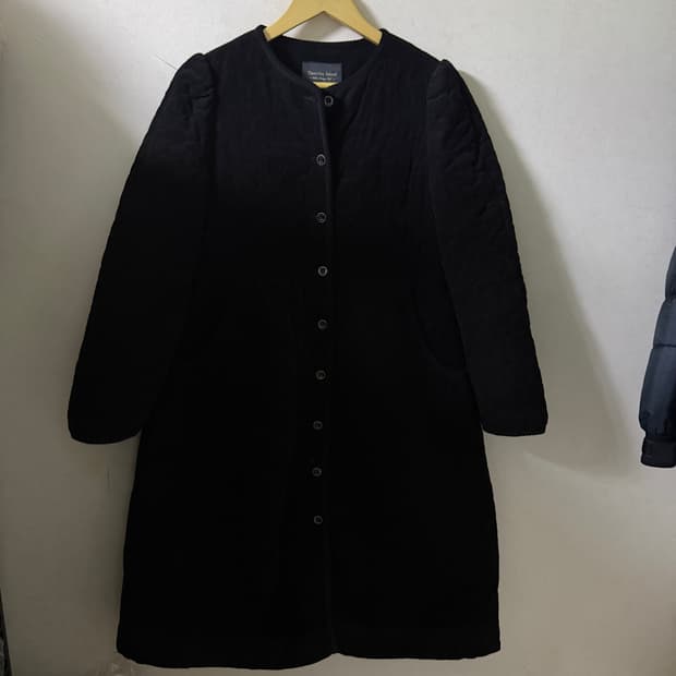 썰스데이아일랜드 코듀로이 하트 퀼팅 코트 S(66정도)