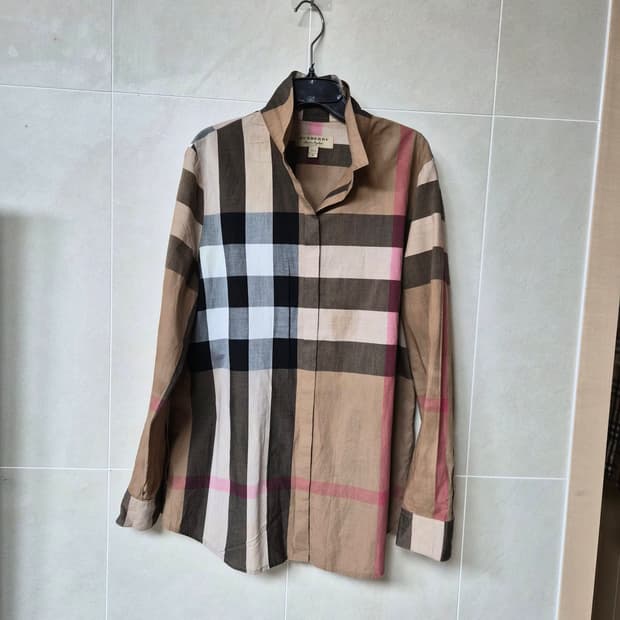 버버리정품 여성티셔츠 95