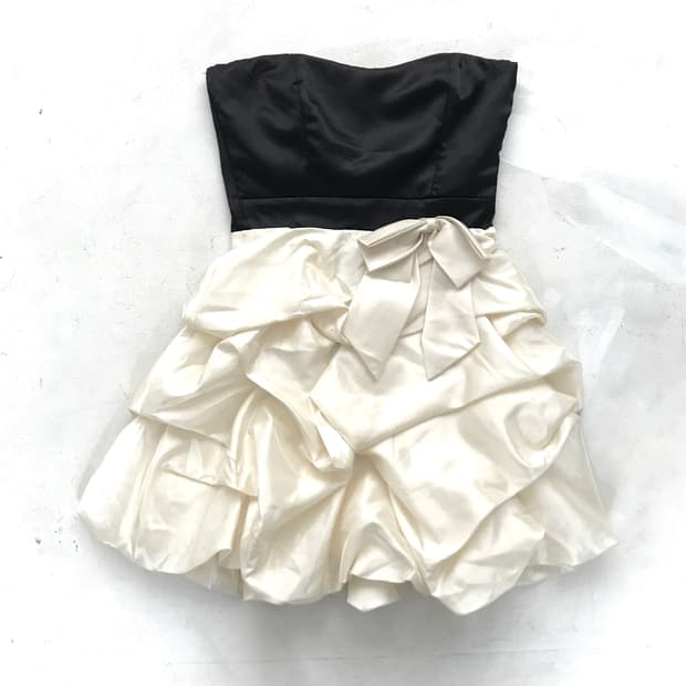 Romantic satin ivory&blac tulip onepiece