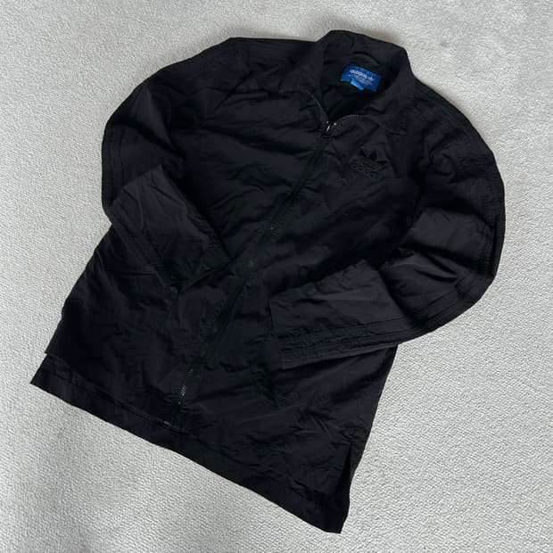 아디다스 PLAYTIME IS OVER 블랙 코트 s