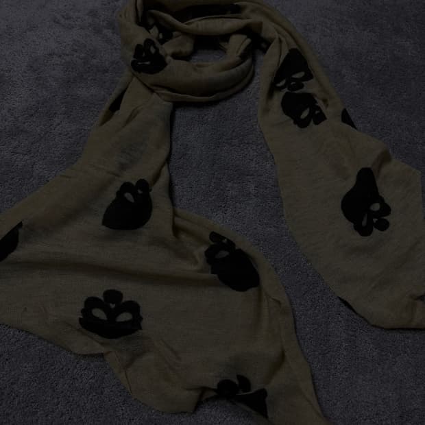 Vintage v-kei punk skull scarf