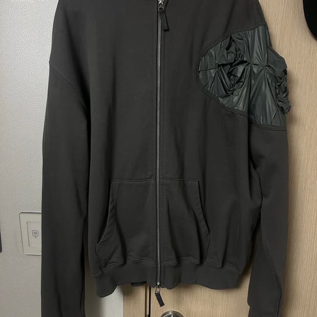 강정석 후드집업