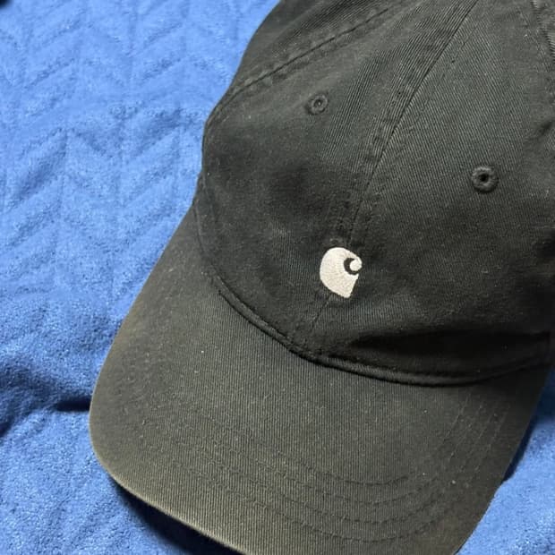 칼하트 블랙 볼캡