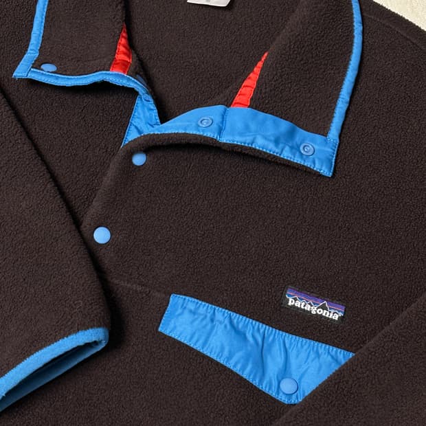 파타고니아 신칠라 브라운 블루