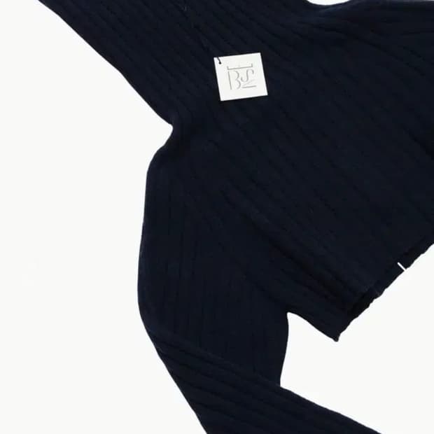 베이스레인지 터틀넥