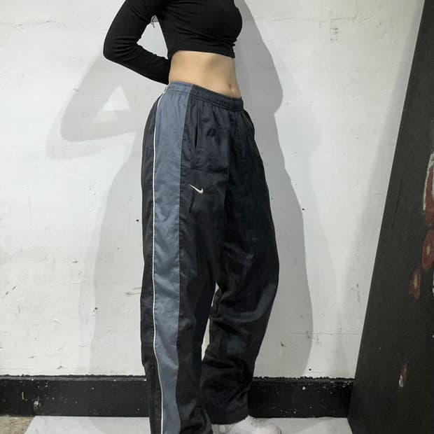 나이키 차콜 와이드 사이드 라인 트랙 팬츠 추리닝 바지 S