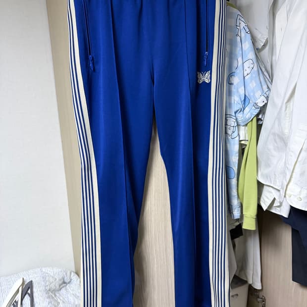 니들즈 로얄 팬프 부츠컷