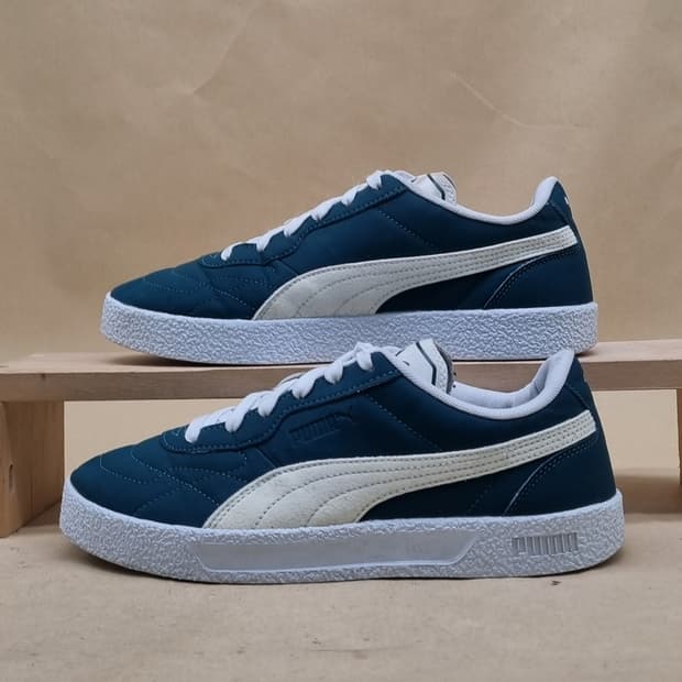 푸마 클럽존 스니커즈 250