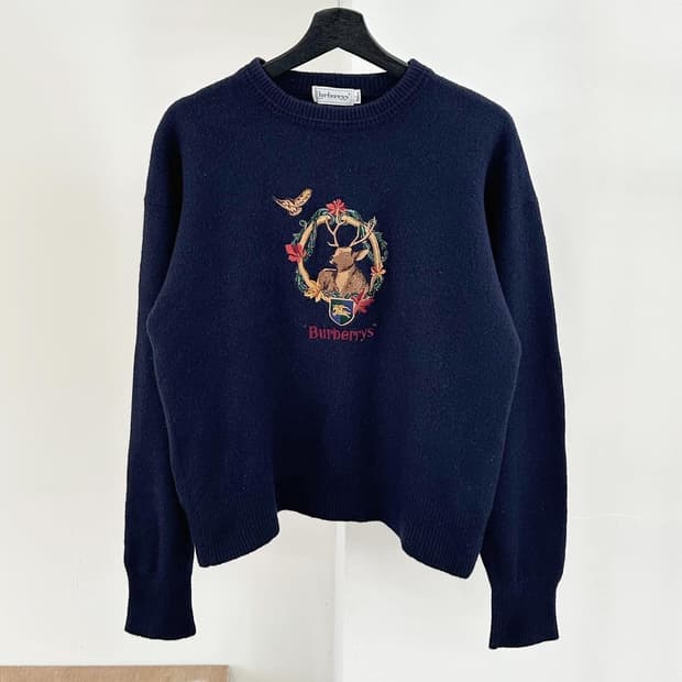 버버리 네이비 디어 자수 울 니트 