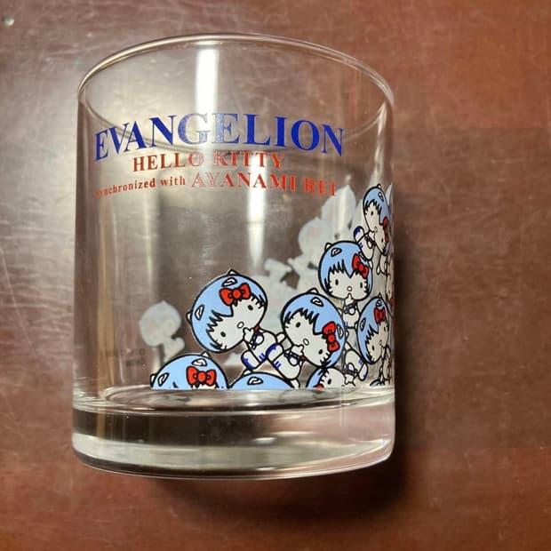 에반게리온 키티 콜라보 유리컵