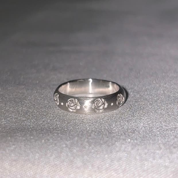 필로우 rosette pattern ring