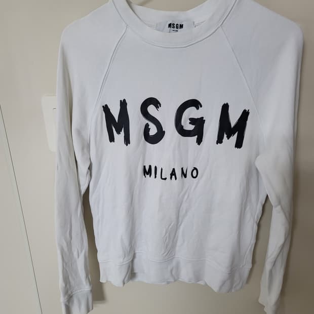 MSGM 이태리 맨투맨 s사이즈 상태굿

