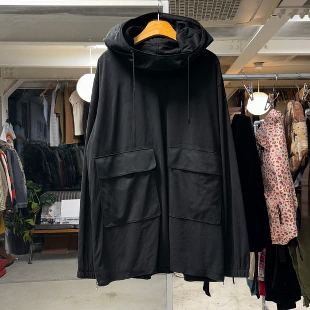 질스튜어트 합성피혁 밀리터리 아노락