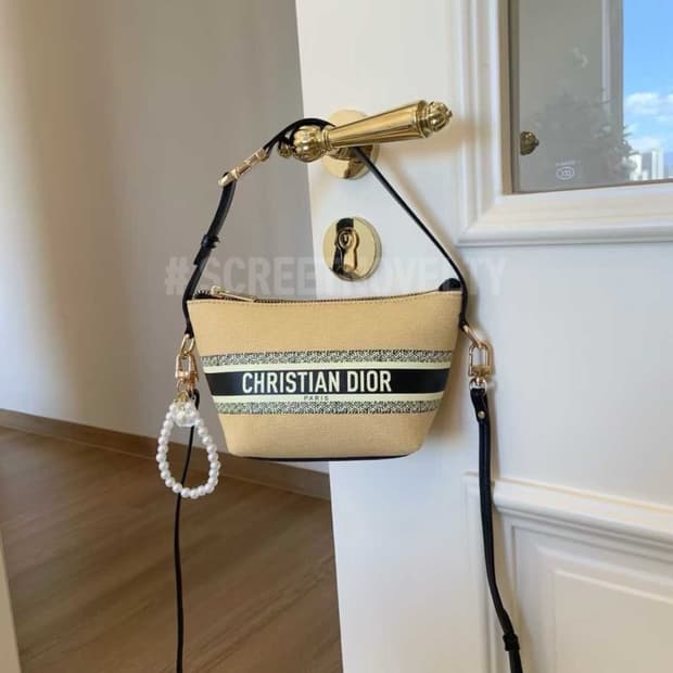 디올뷰티 리미티드 미니핸들백 체인크로스백 무배