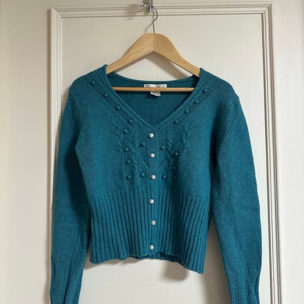 빈티지 브이넥 진주 니트