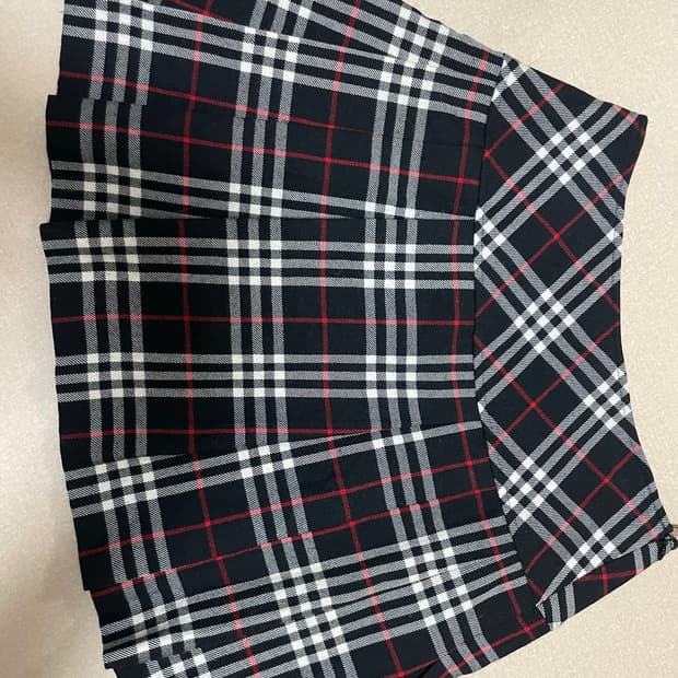 버버리 블루라벨 체크스커트