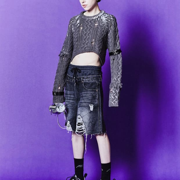 앤더슨벨포우먼 실버 크롭 니트 풀오버 그레이