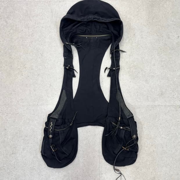 14th Addiction Hooded Vest