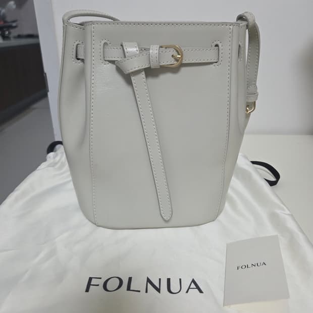 폴뉴아 미니 라레백 에크루