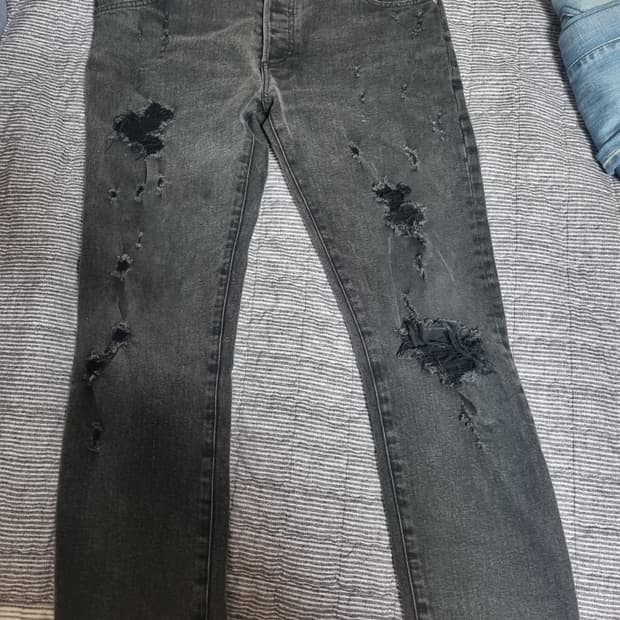 발망 디스트레스드  데님팬츠