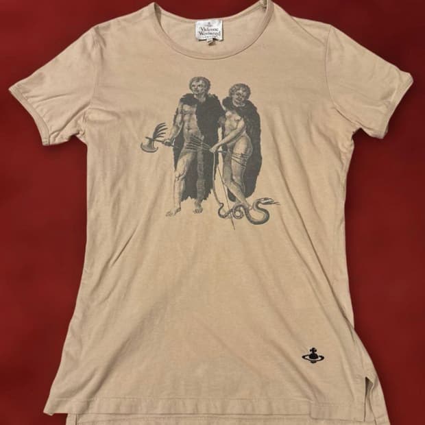 비비안웨스트우드 티셔츠