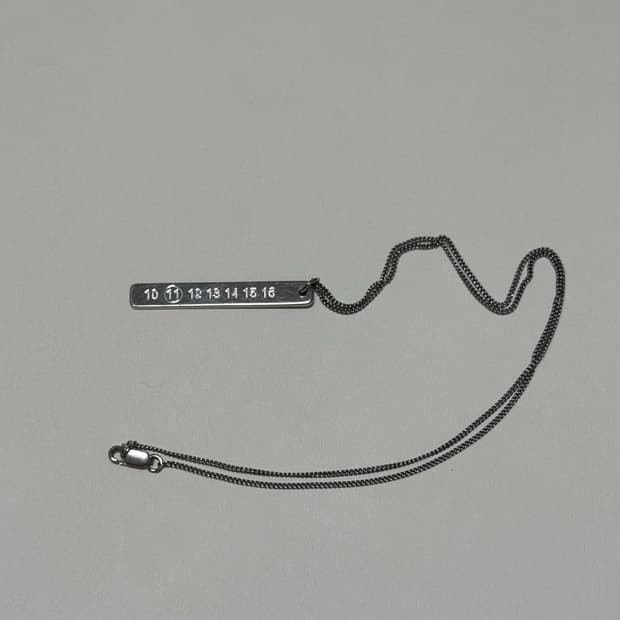 마르지엘라 넘버링 목걸이