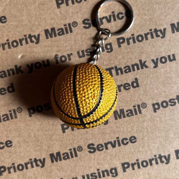 90s vtg Basketball Keyring