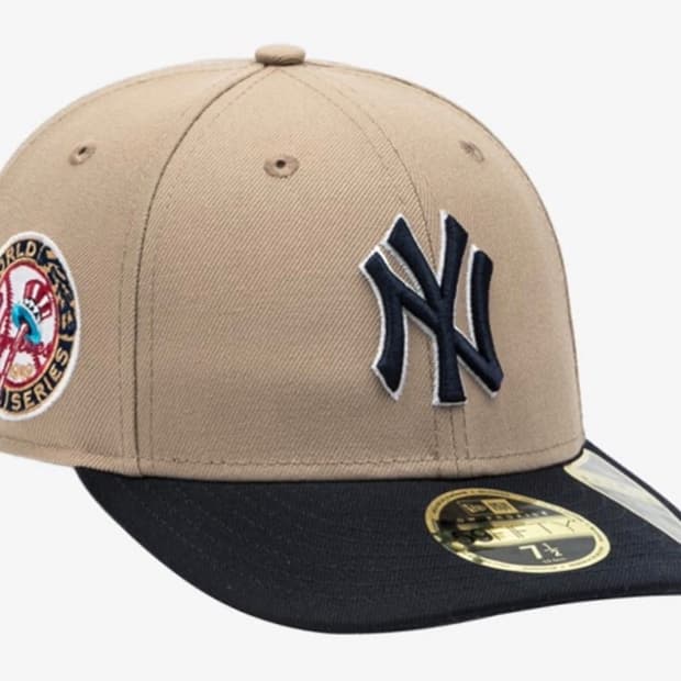 뉴에라 엠엘비 피티드캡 스냅백 베이지색 7 사이즈