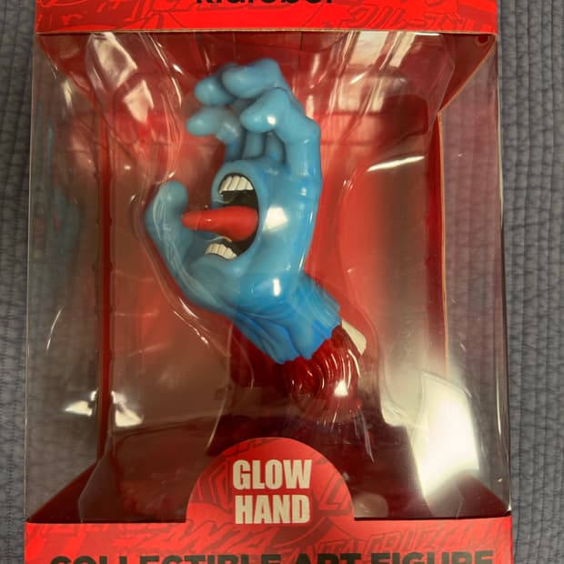 키드로봇 산타크루즈 스크리밍핸드 아트토이