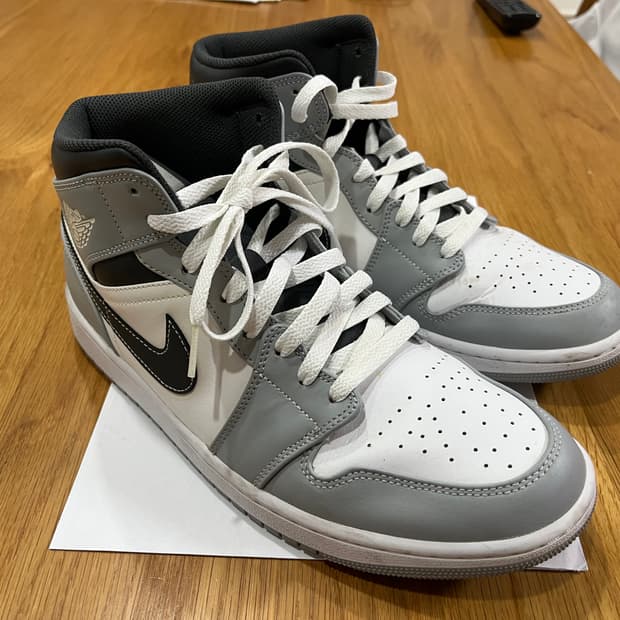 나이키 에어 조던 1 미드 그레이/화이트 Size 285